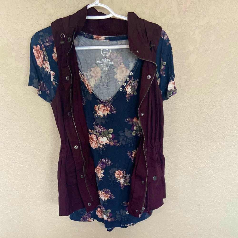 Blouse and Hooded Vest Set